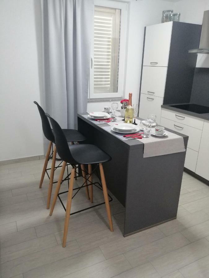 Studio Apartment Mila Pula Zewnętrze zdjęcie